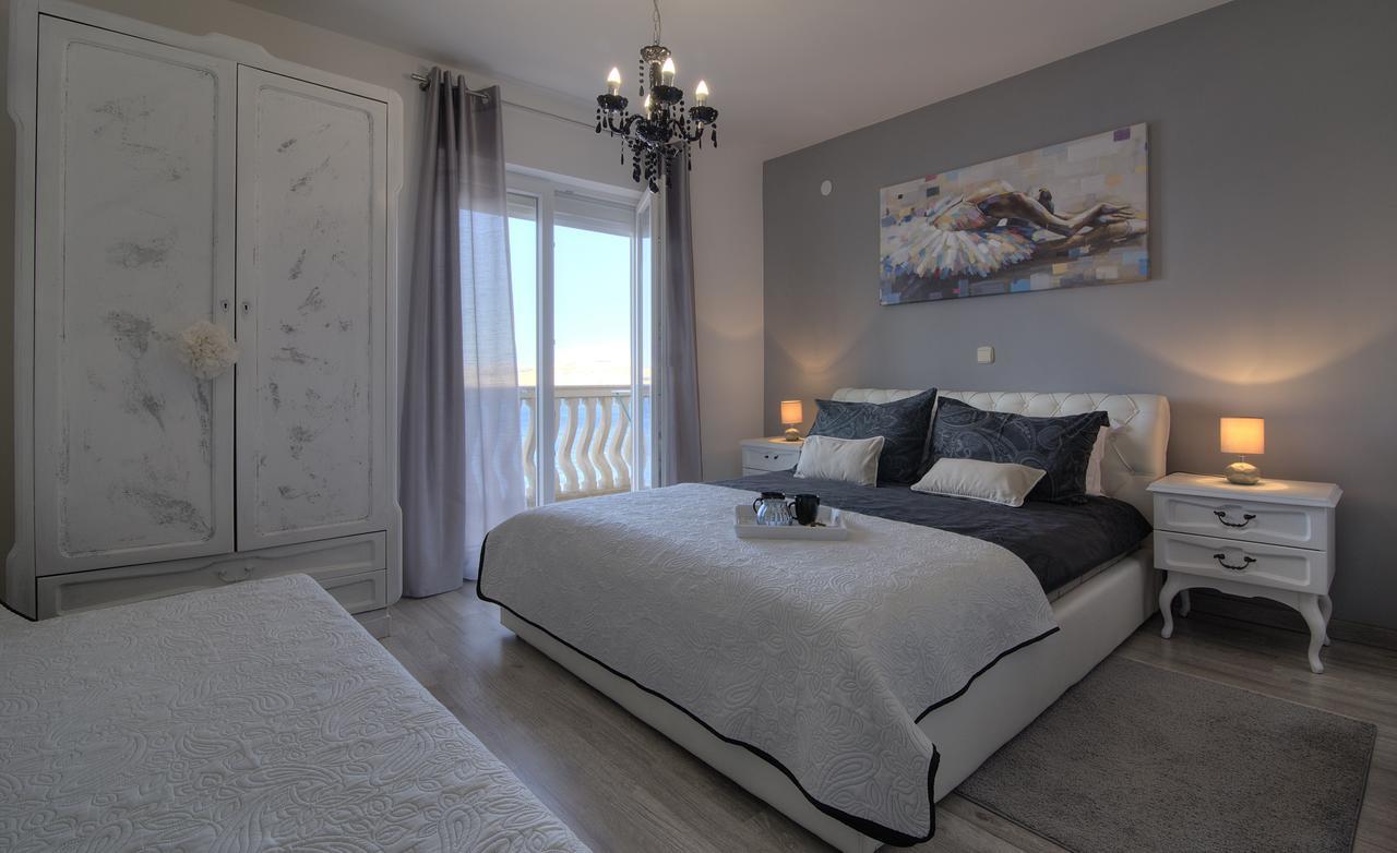 Apartments Lola Senj  Exterior photo